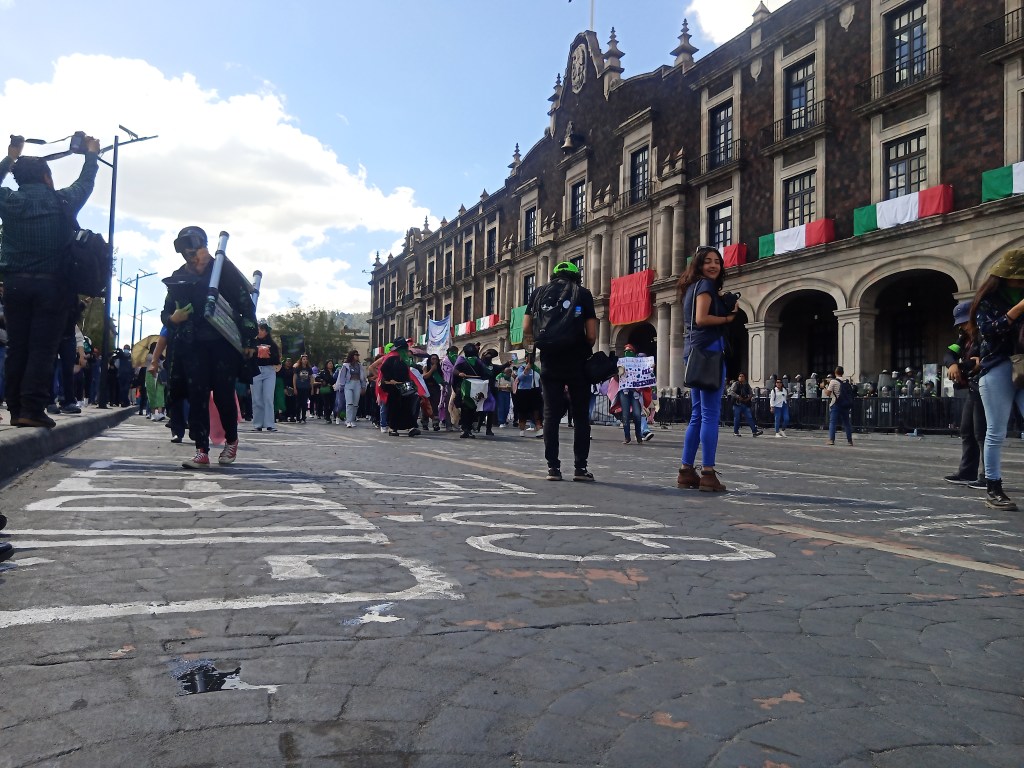 «Aborto sí, aborto no, eso lo decido yo», grito  emanado de las entrañas de cientos mujeres de Toluca en el&nbsp;S18