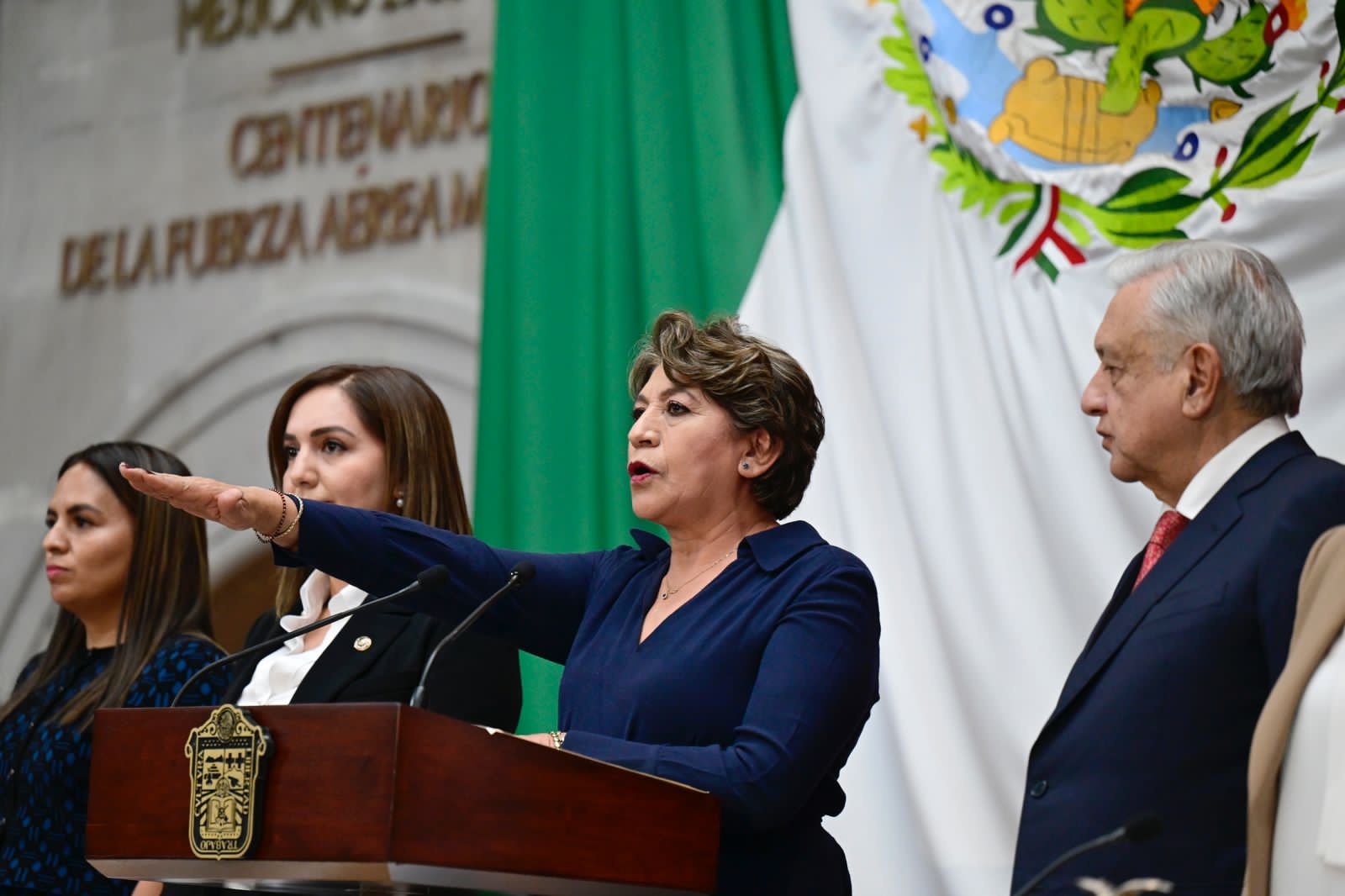Se acabo la robadera y corrupción precisó Delfina Gómez al tomar protesta como gobernadora del Edomex en Congreso local