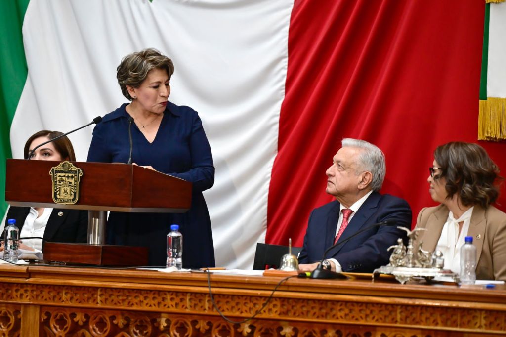 Andrés Manuel López Obrador aplaudió pronunciamiento contra la corrupción y Alfredo Del Mazo Maza no se inmuto.