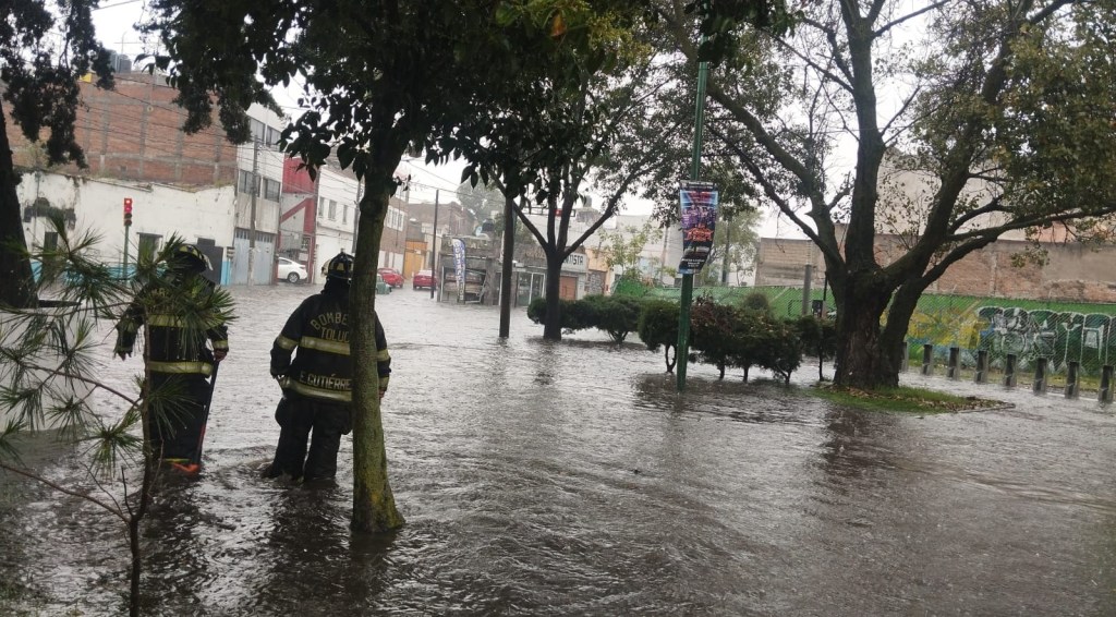 Lluvia generó en 25 puntos encharcamientos de grandes&nbsp;dimensiones