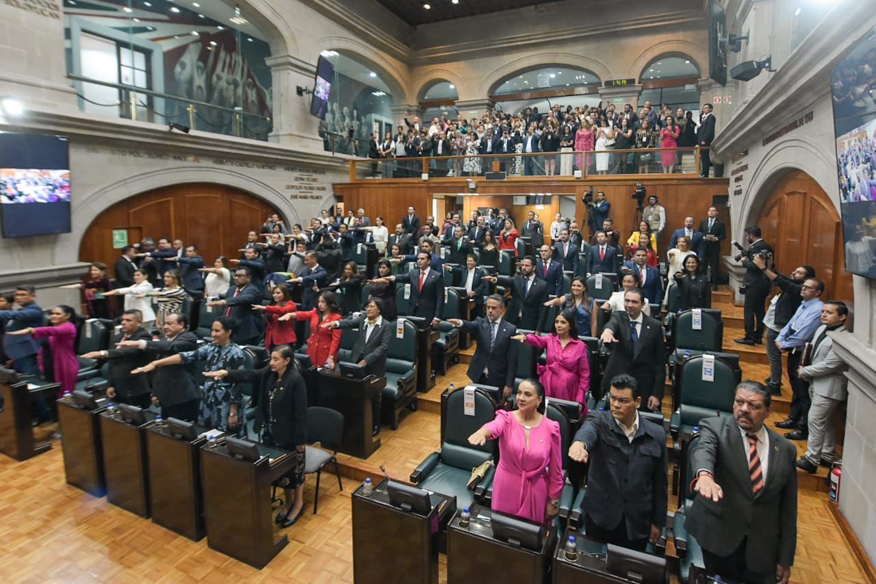 Hay diputade en Congreso del Edomex, es Meme Navarro; se instaló 62 Legislatura donde 4T es mayoría