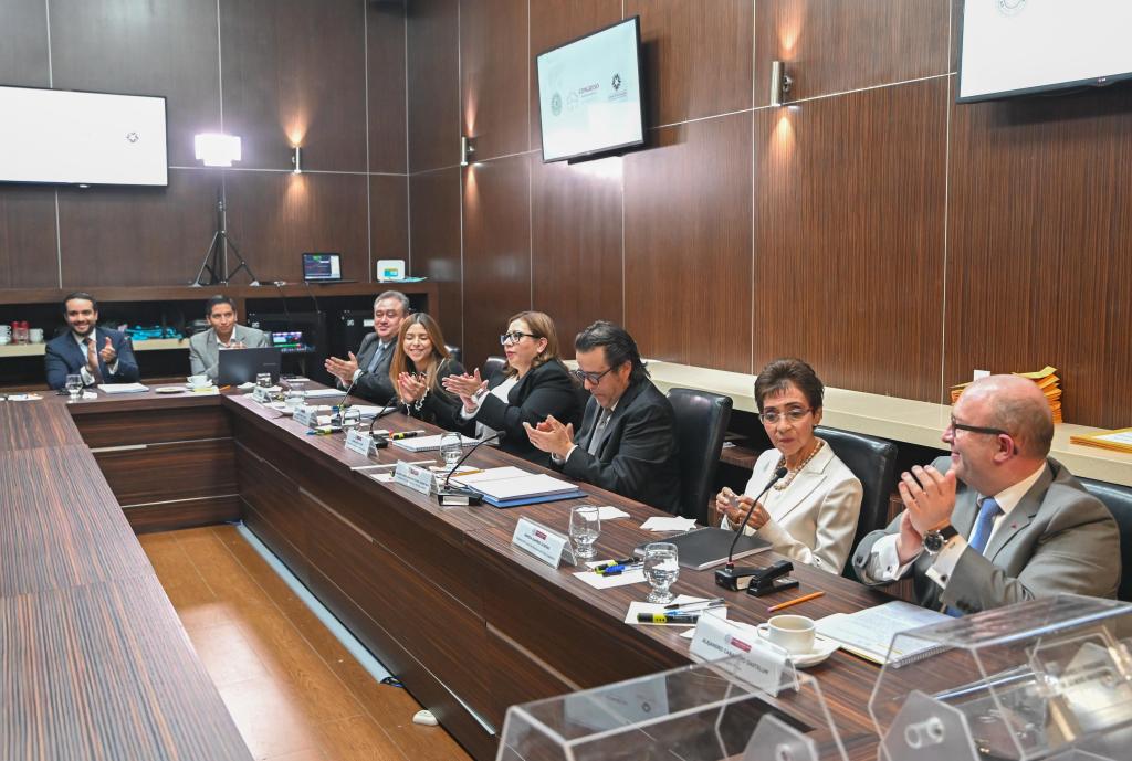 Conoce a las y los especialistas en derecho que surgieron del Poder&nbsp;Legislativo