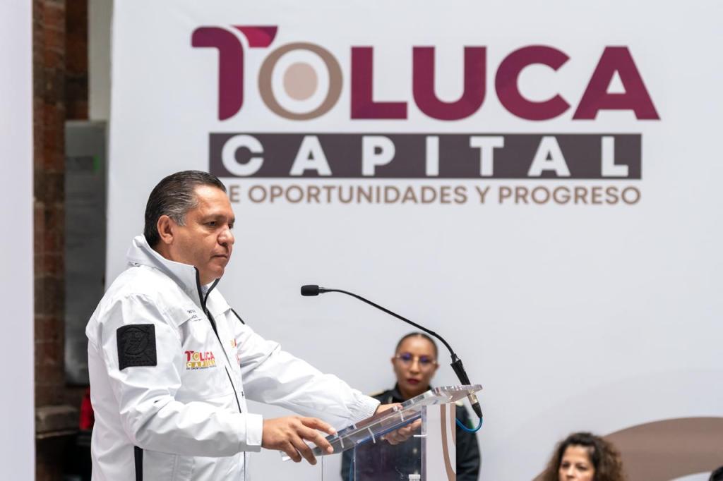 Sigue la emergencia por baches en algunas zonas de Toluca, reconoce el alcalde Ricardo&nbsp;Moreno