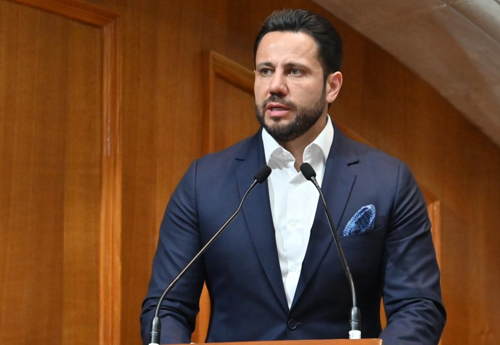 Anuar Azar propone que 5% de recaudación por agua se destine a&nbsp;infraestructura