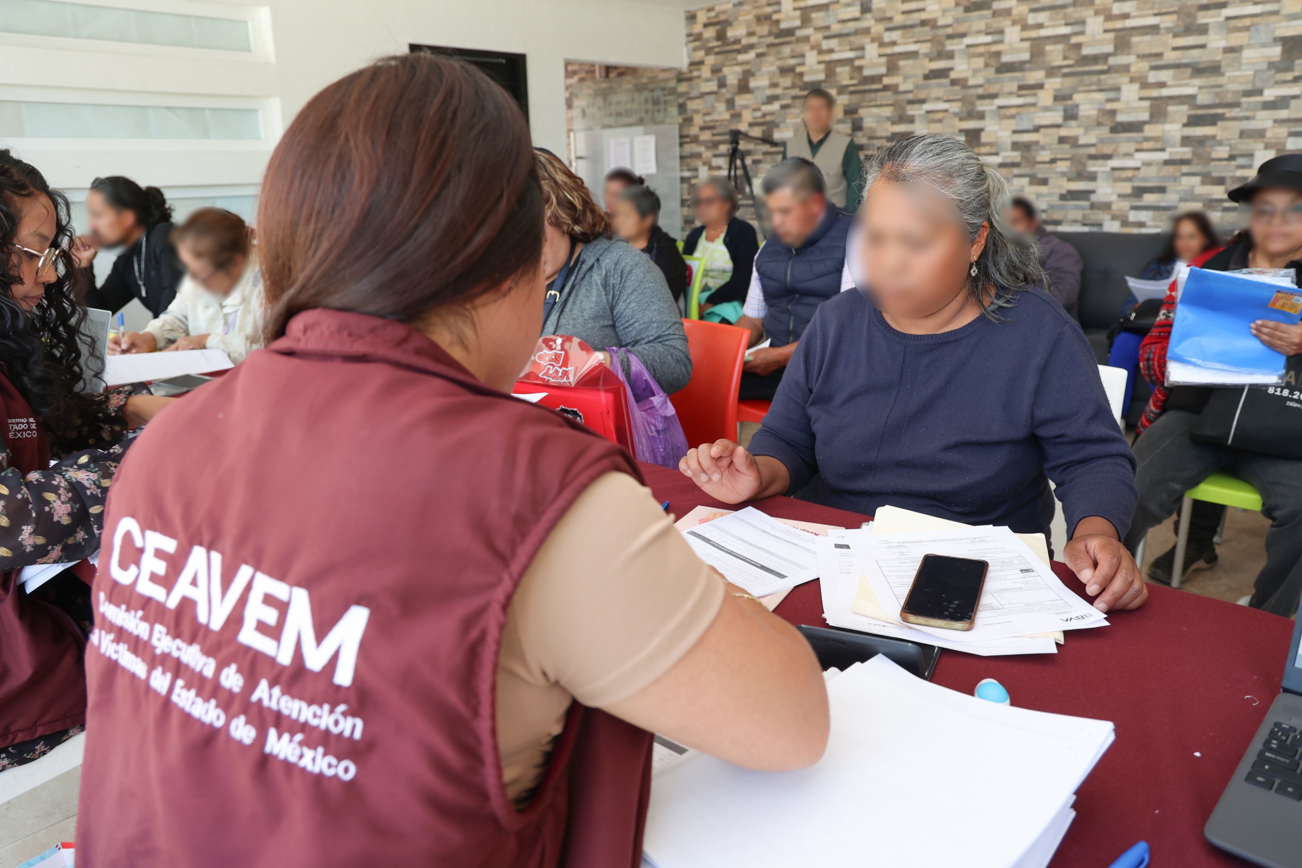 GEM asigna 5.4 mdp a familias de víctimas de feminicidio y desaparición