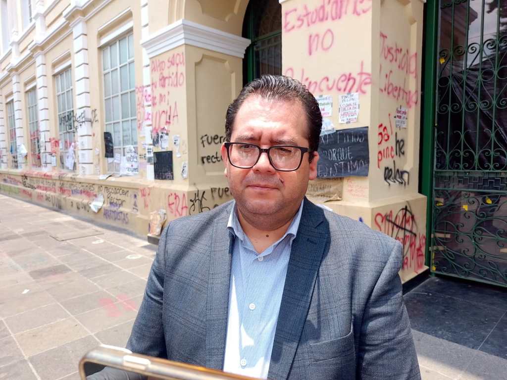 Isidro Rogel pide a paristas de la UAMéx iniciar el diálogo; estudiantes NO lo reconocen como el «encargado de&nbsp;despacho»