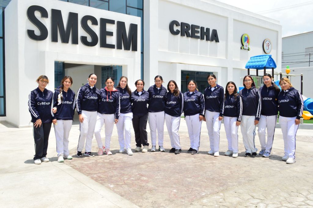 Normalistas conocen las capacidades del Centro de Rehabilitación del&nbsp;SMSEM