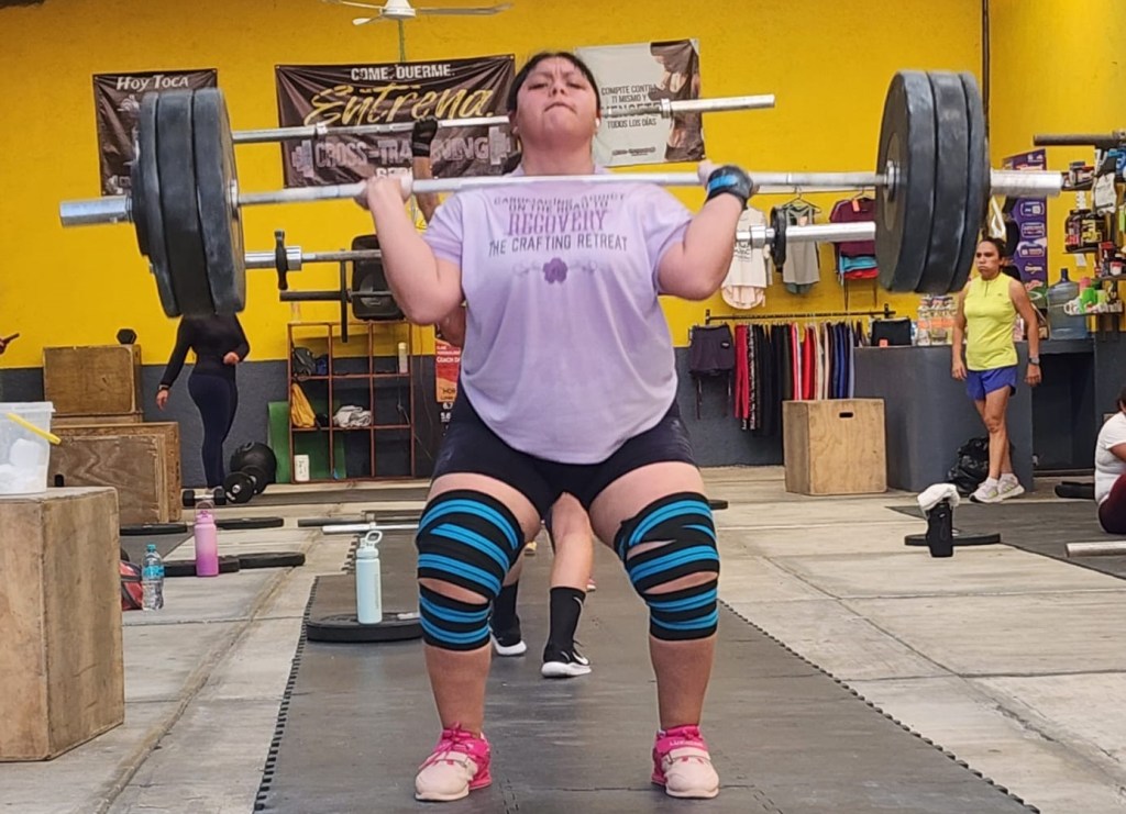 Perla Gabriel Vázquez, lista para representar al Edomex en la Olimpiada Nacional de Levantamiento de&nbsp;Pesas