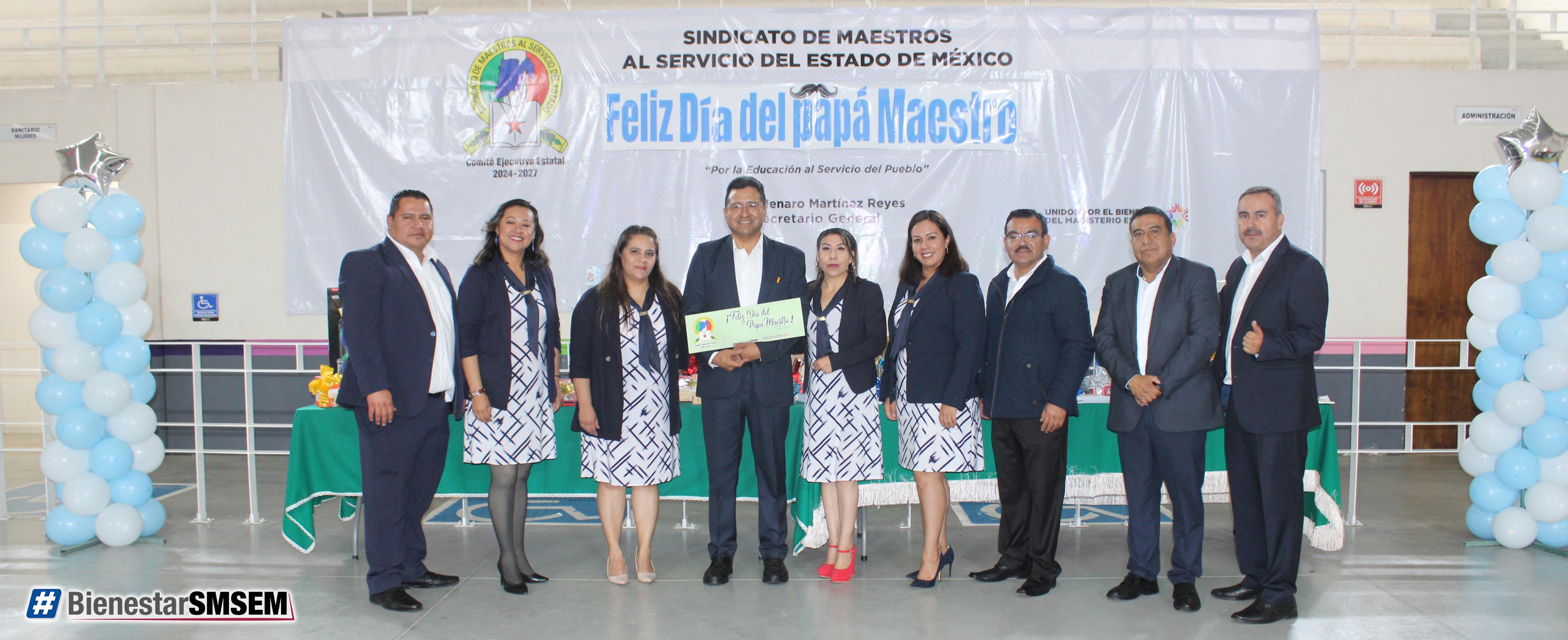 Continúan reconocimientos a padres de maestros y maestras del SMSEM;  festejos en las 14 regiones sindicales