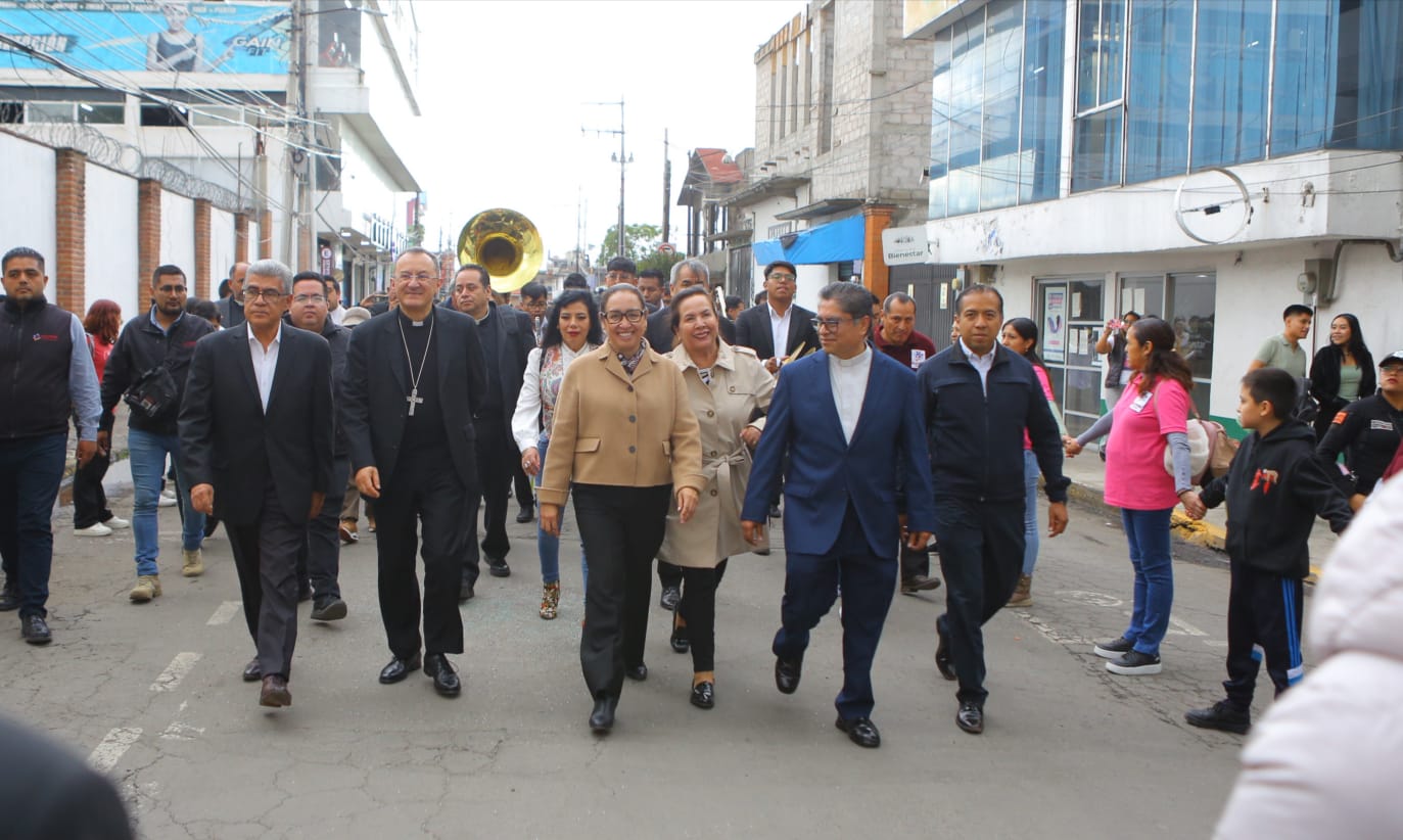 Visita Ecatepec el Nuncio Apostólico en México