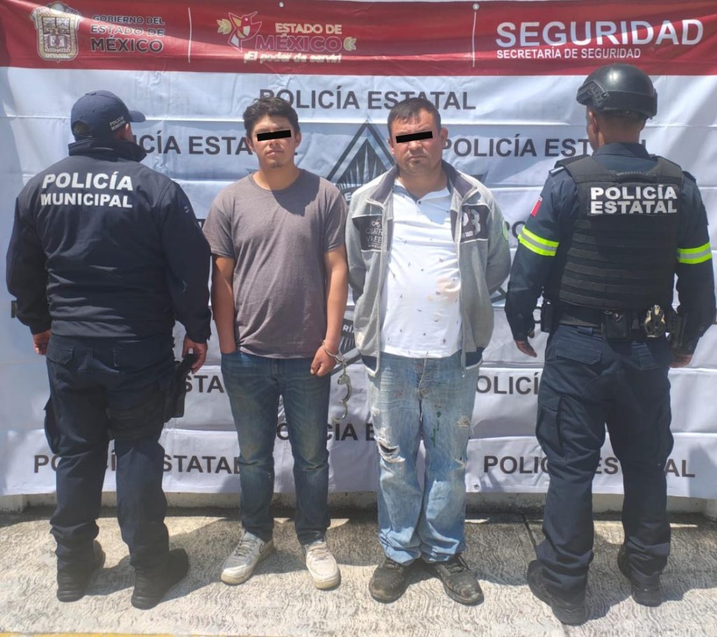 Aseguran a presuntos extorsionadores de pollo en Almoloya de Juárez 