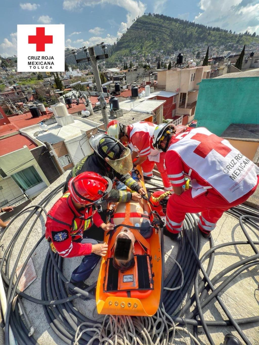 Un rescate extraordinario realizaron paramédicos de la Cruz Roja de&nbsp;Toluca