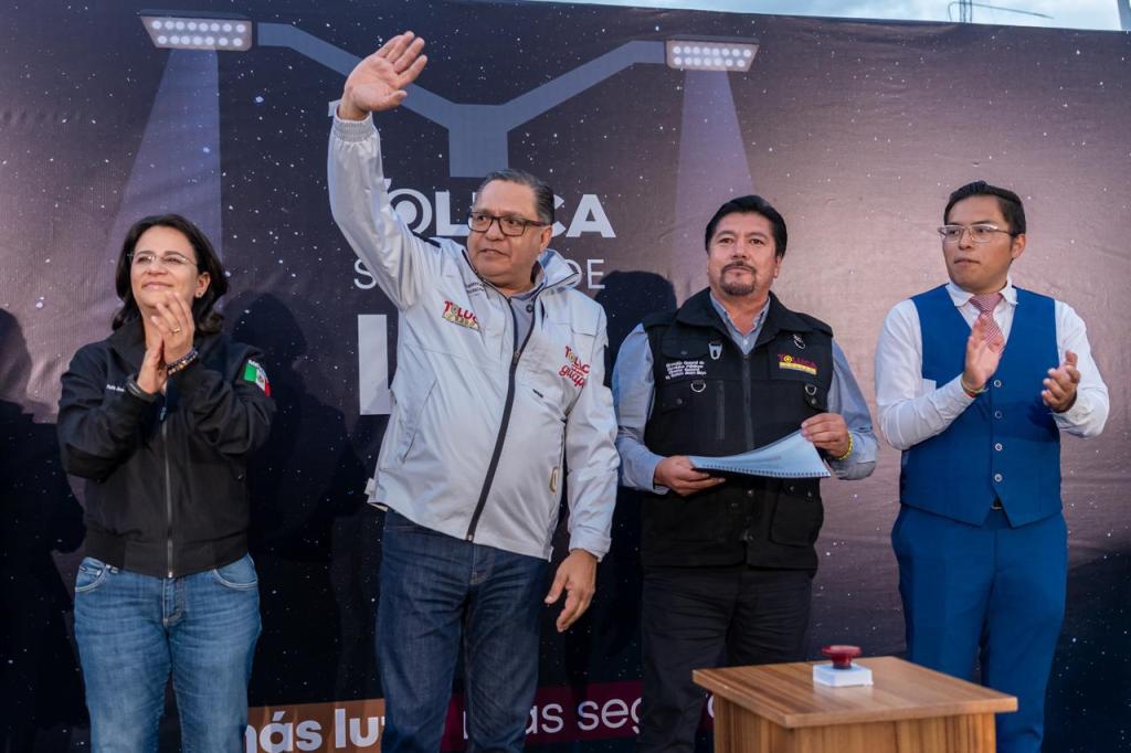 Alcalde presume la rehabilitación de 750 luminarias en zona norte de&nbsp;Toluca