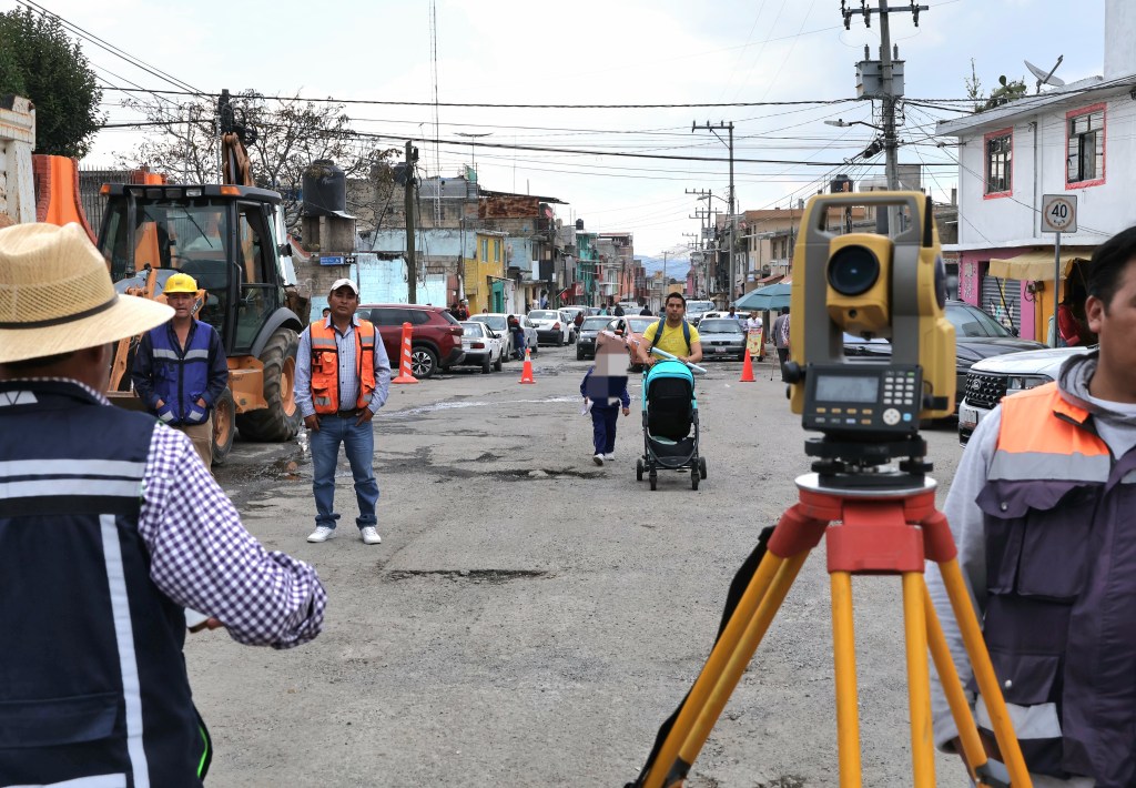 Inicia pavimentación con concreto hidráulico en&nbsp;Cacalomacán