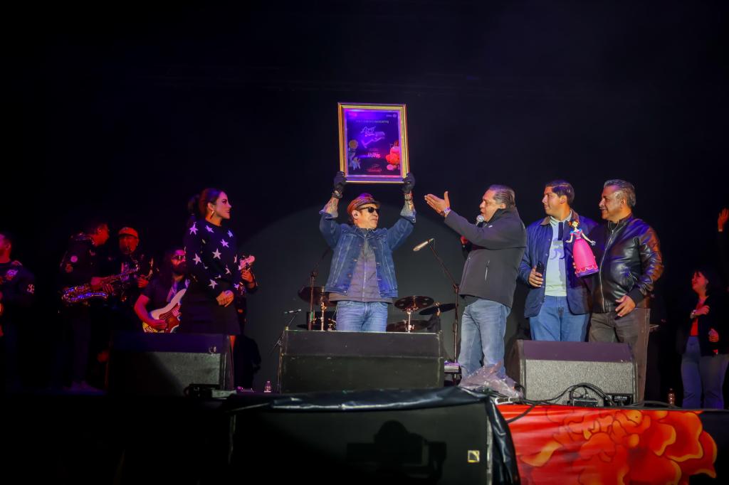 Liran’ Roll hizo temblar Toluca: más de 63 mil rockeros llenaron la explanada del Mercado&nbsp;Juárez