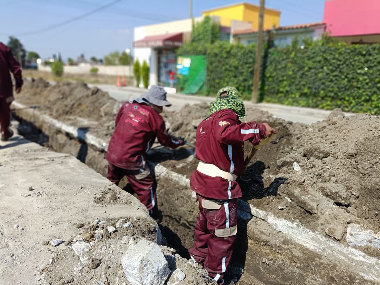 En Toluca trámite de licencia para obras de conexión a la red de agua potable y drenaje es fácil y rápido