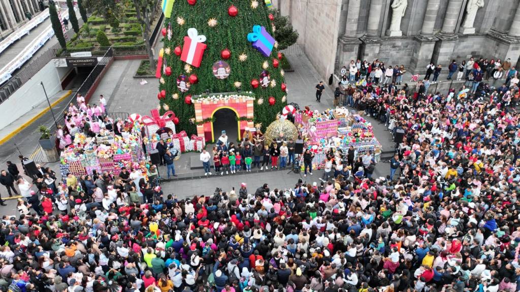 Festividades de «Reyes Magos» convocaron a miles en el Centro de&nbsp;Toluca